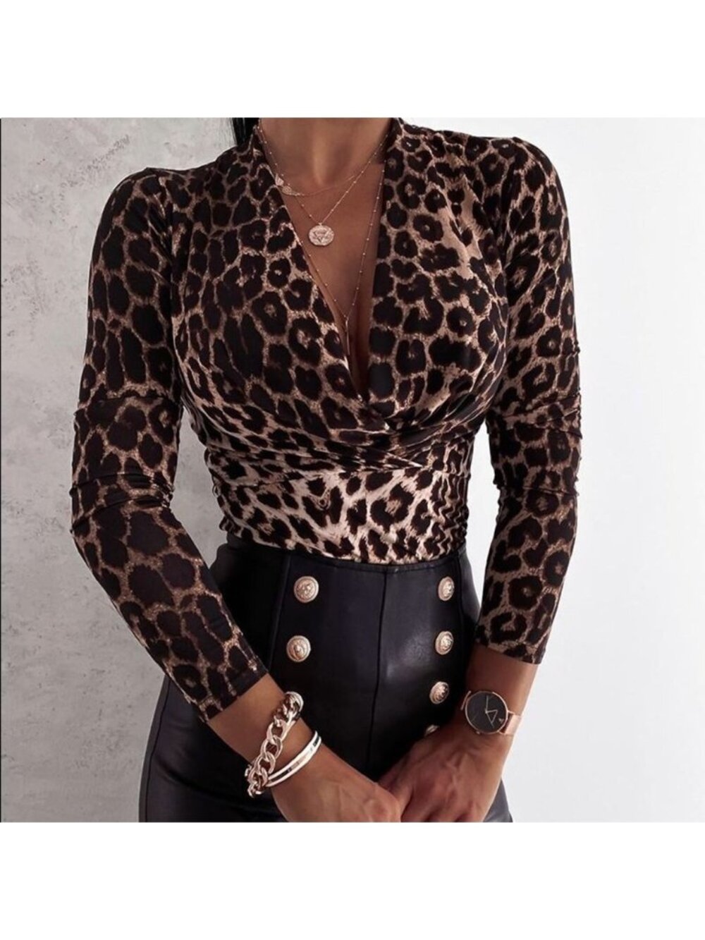 Sexy leopard v-neck Top NWT